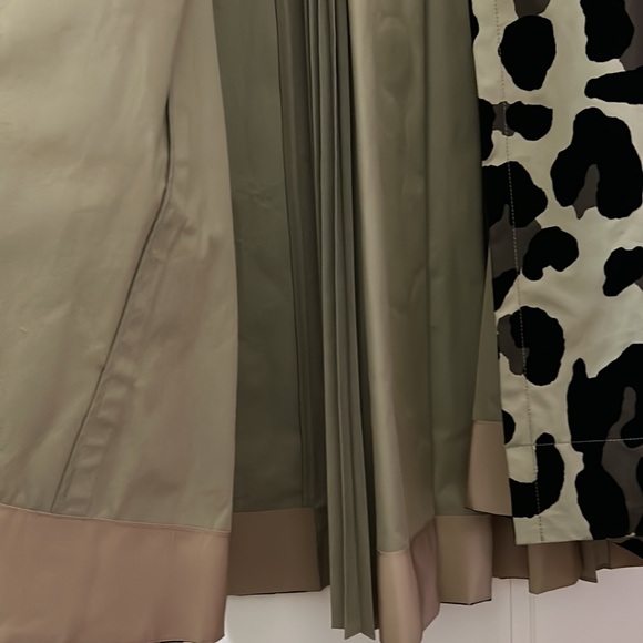 Trench coat by Sacai - Picture 15 of 16